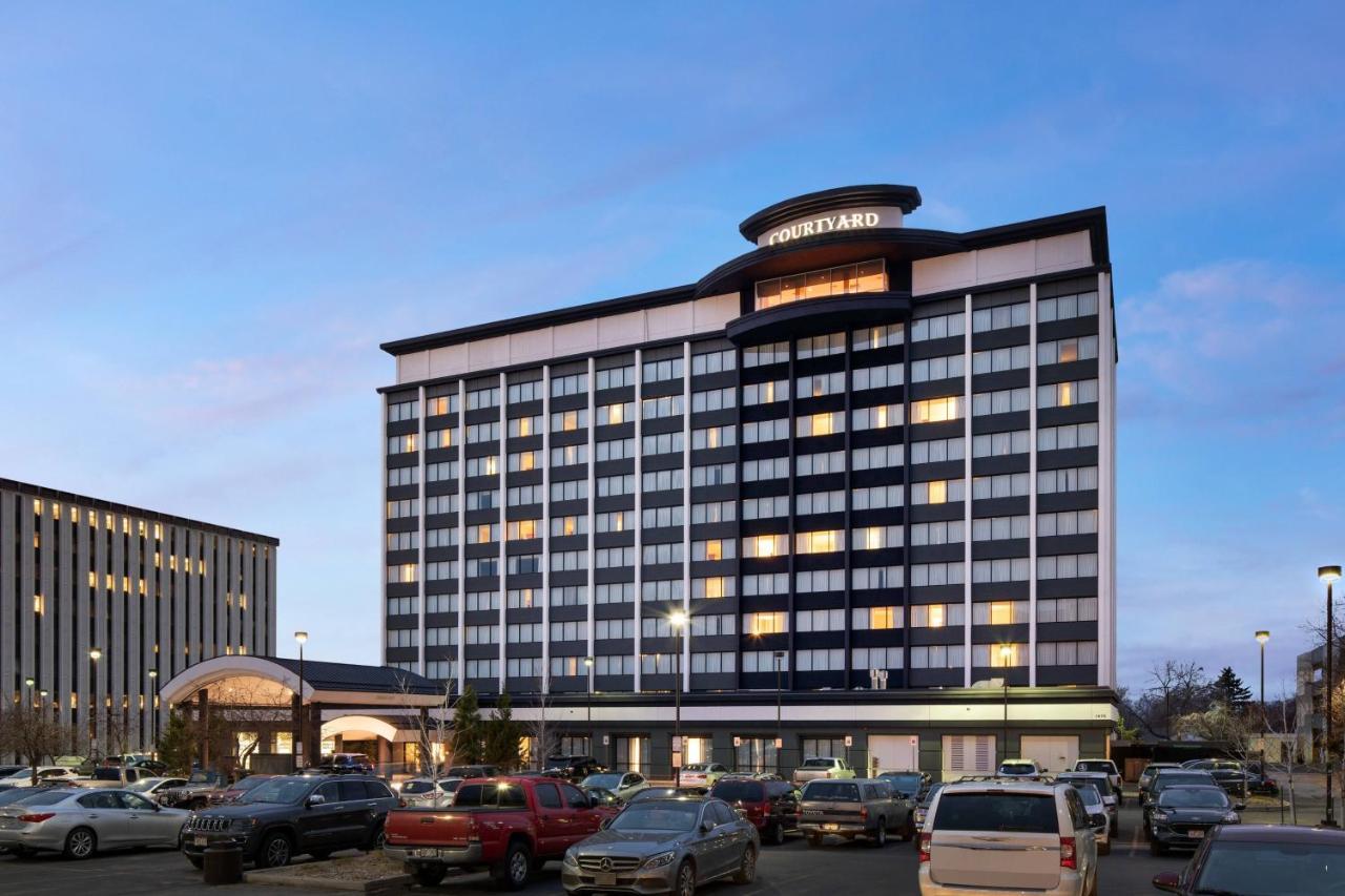 Courtyard By Marriott Denver Cherry Creek Hotel Exterior photo